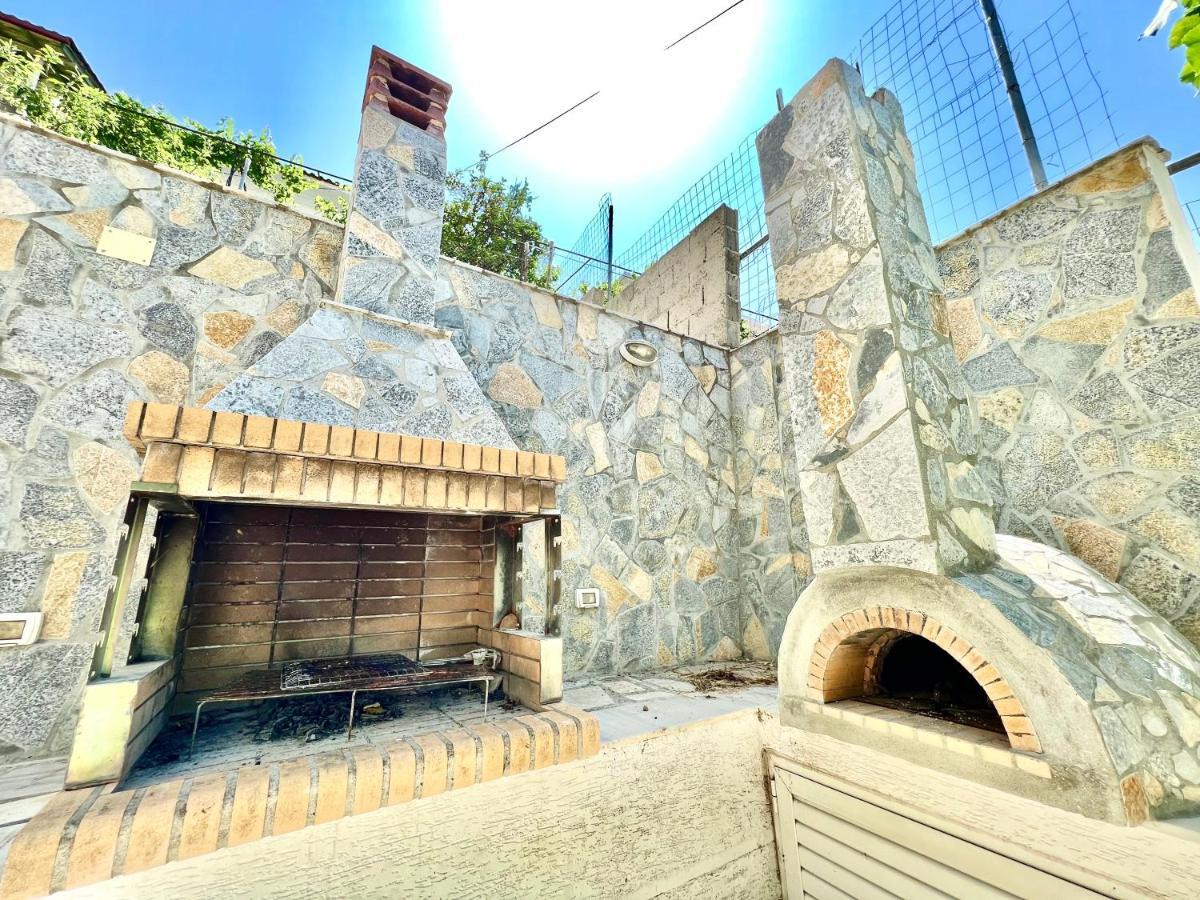 Propery Under Renovation Apartment Sarande Exterior photo