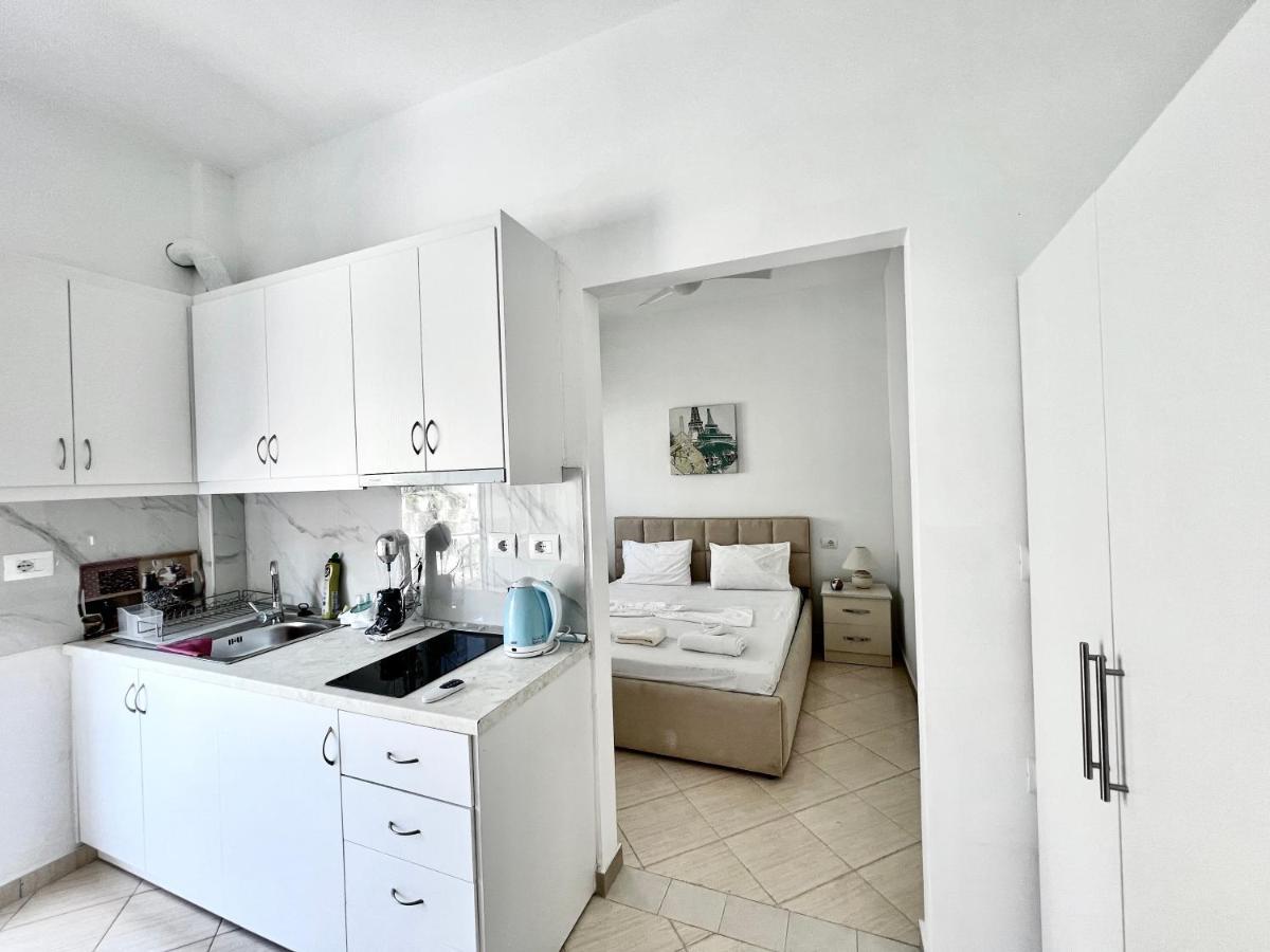 Propery Under Renovation Apartment Sarande Exterior photo