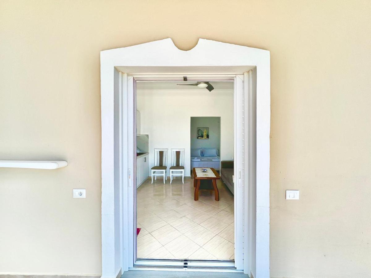 Propery Under Renovation Apartment Sarande Exterior photo